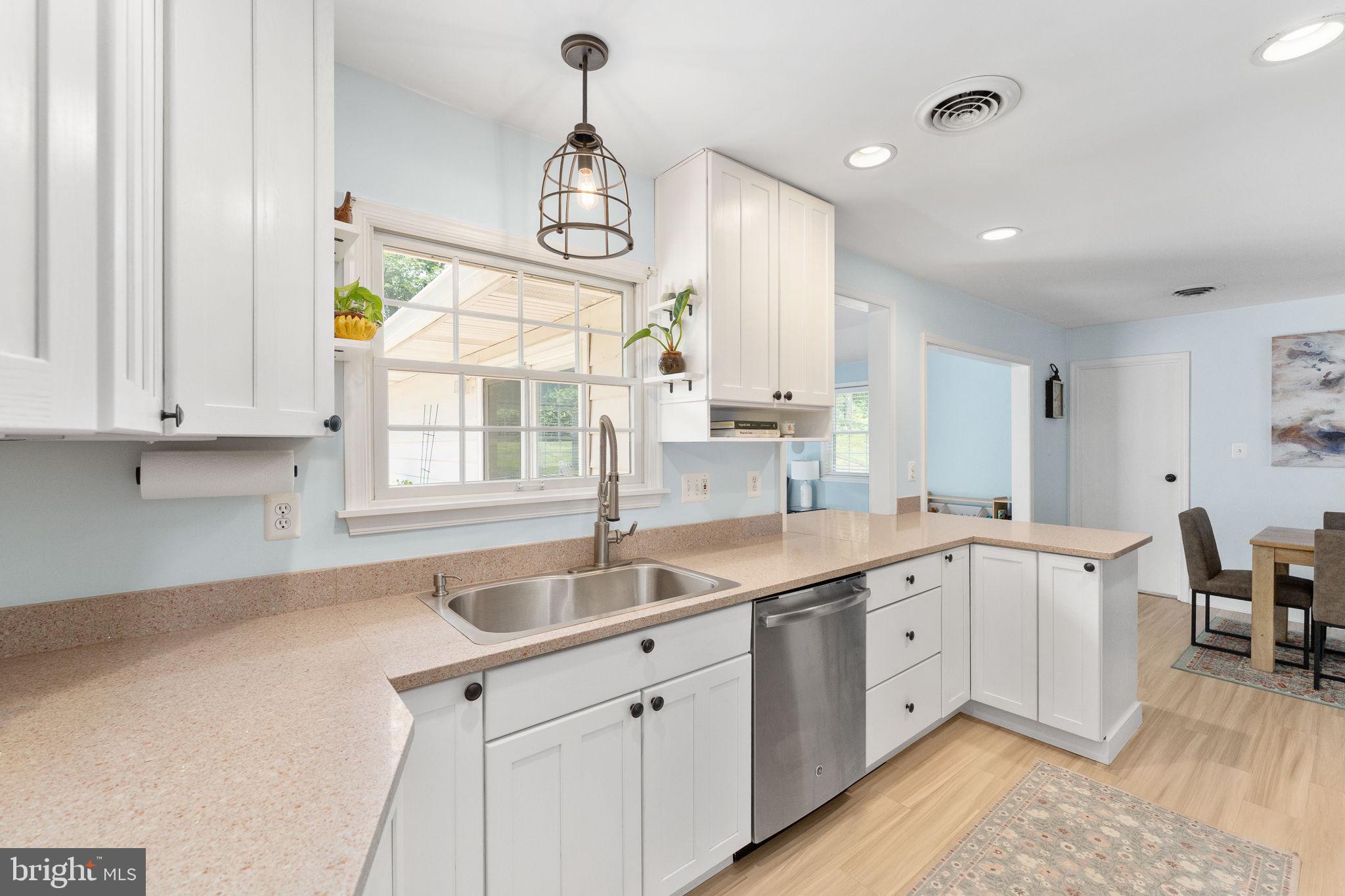 1009 South Ironwood Road Sterling, VA 20164 - Photo 19 of 75