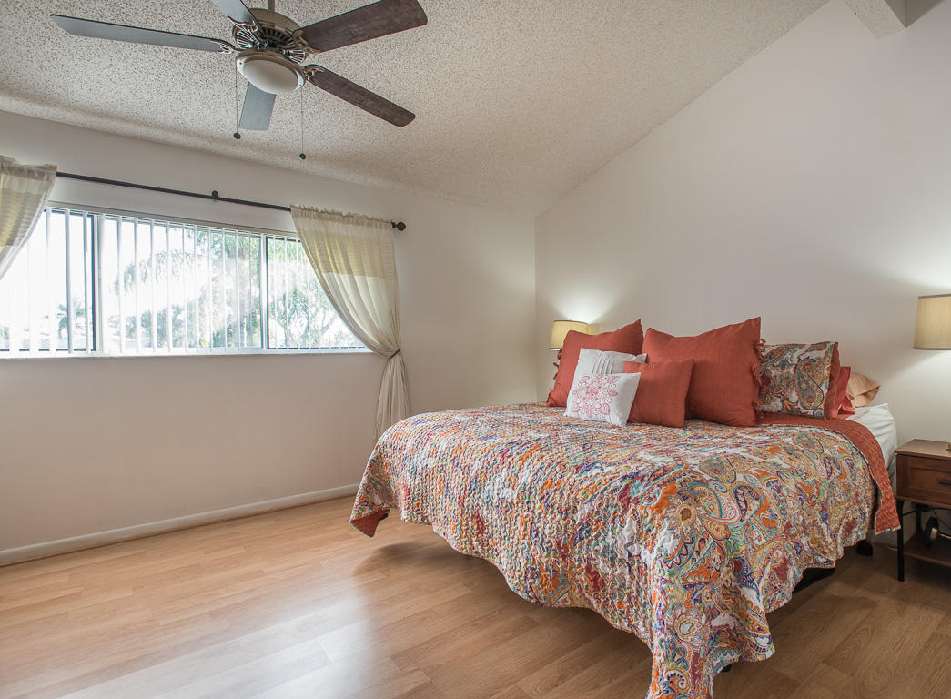 52 Maplecrest Circle Jupiter, FL 33458 - Photo 29 of 42 52 Maplecrest Cir-19