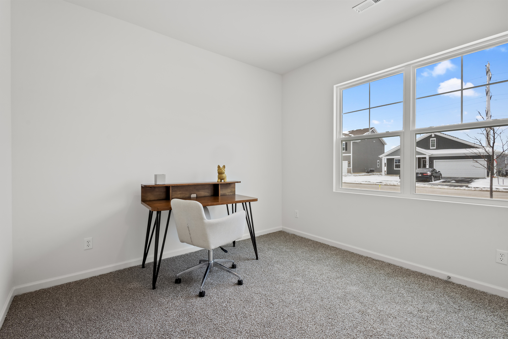 2913 Old Castle Road Joliet, IL 60435 - Photo 18 of 28 Gallery Image 18