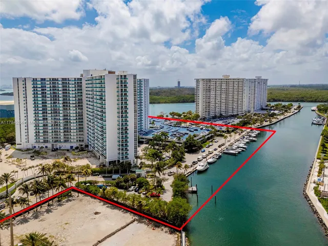 $4,800 | 100 Bayview Drive, Unit 825, Sunny Isles Beach, FL 33160