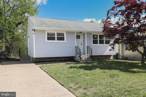 $305,000 | 448 Roosevelt Avenue, Glendora, NJ 08029