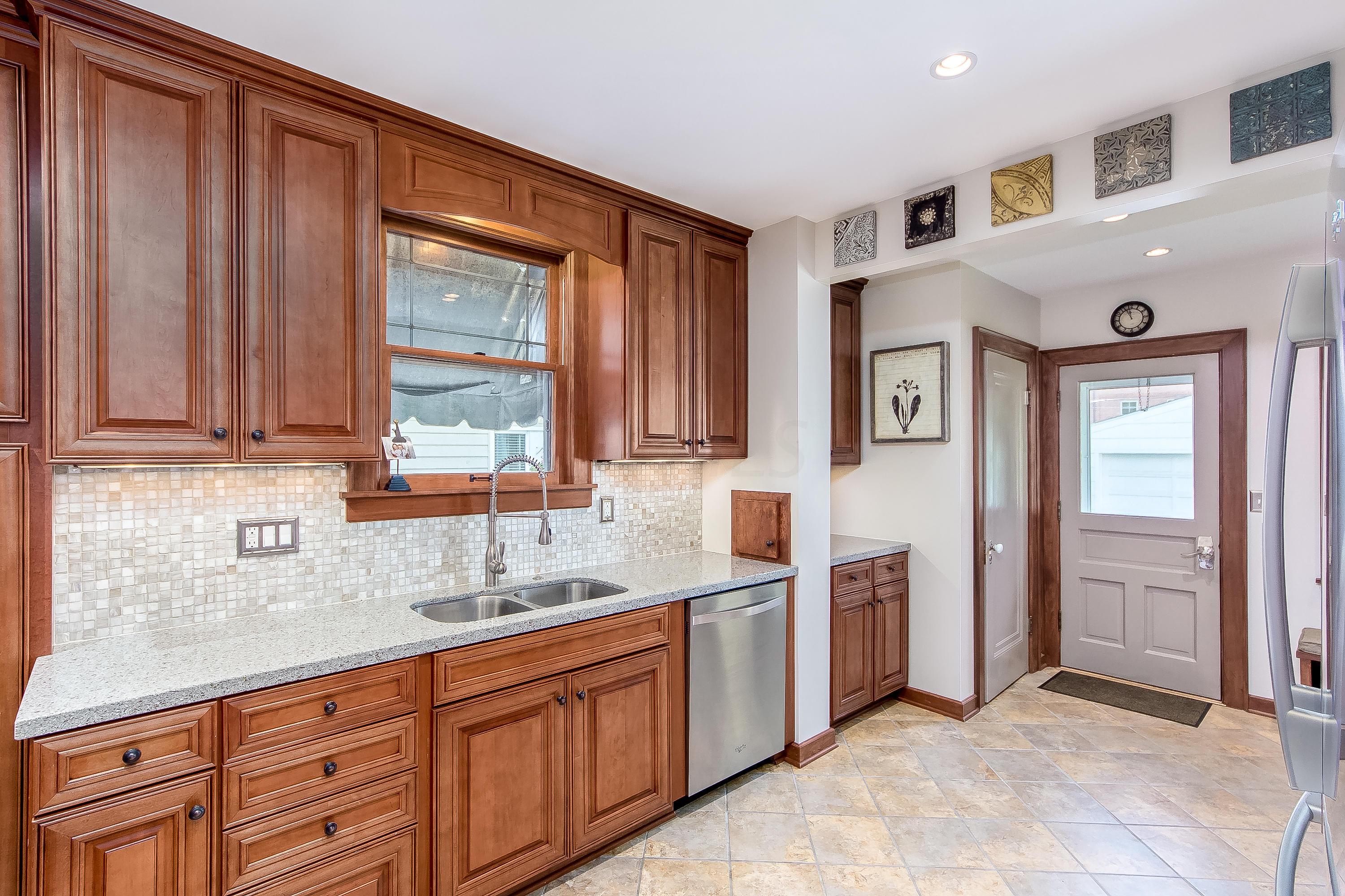 1785 Guilford Road Columbus, OH 43221 - Photo 11 of 36 Gallery Image 11
