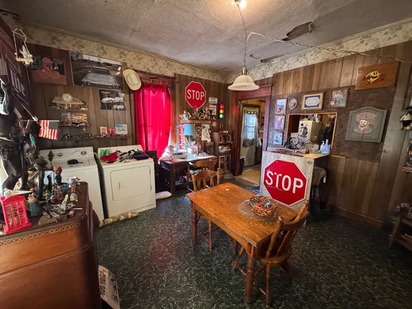 $79,900 | 113 South Isabella Street, Clinton, IL 61727