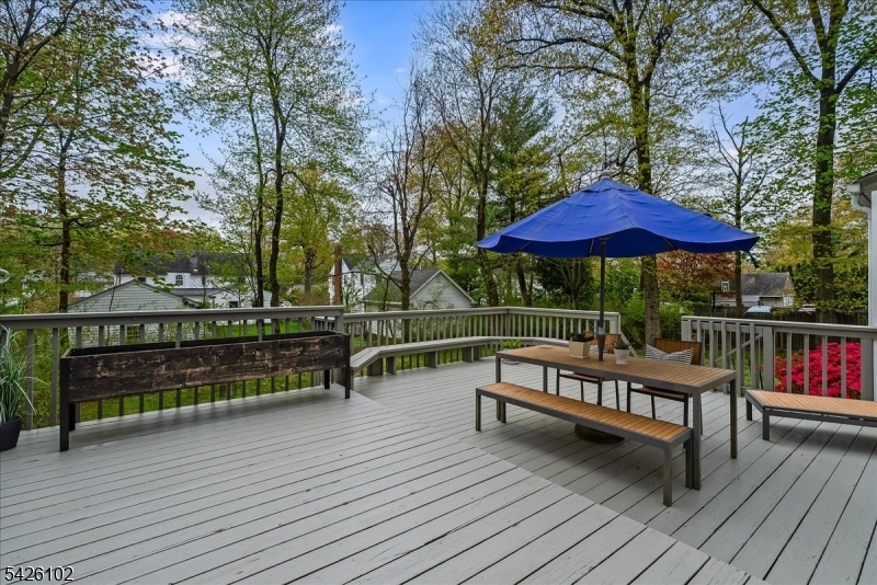 8 Lessing Road West Orange, NJ 07052 - Photo 31 of 40