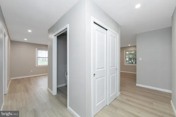 $2,800 | 2 South Sunset Road, Willingboro, NJ 08046