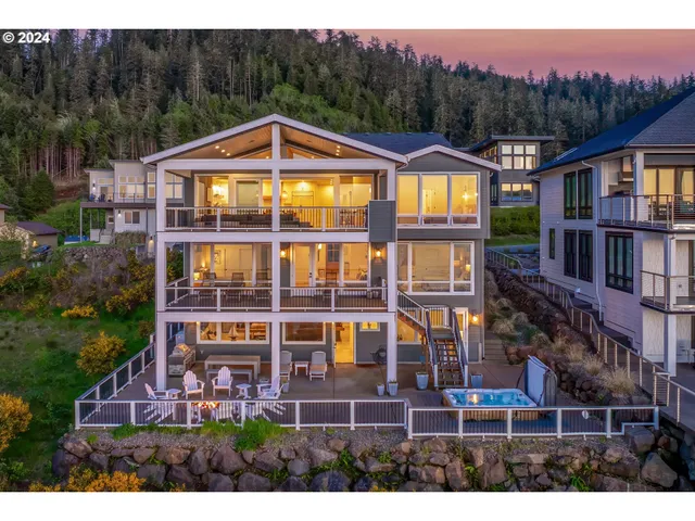 $3,495,000 | 54150 South Beach Road, Neskowin, OR 97149