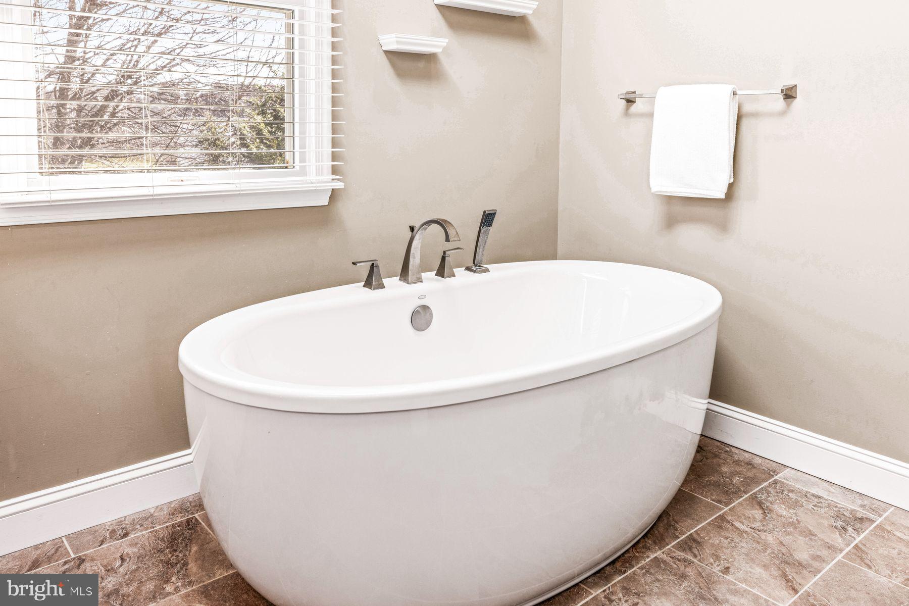 4875 Mead Drive Doylestown, PA 18902 - Photo 20 of 34