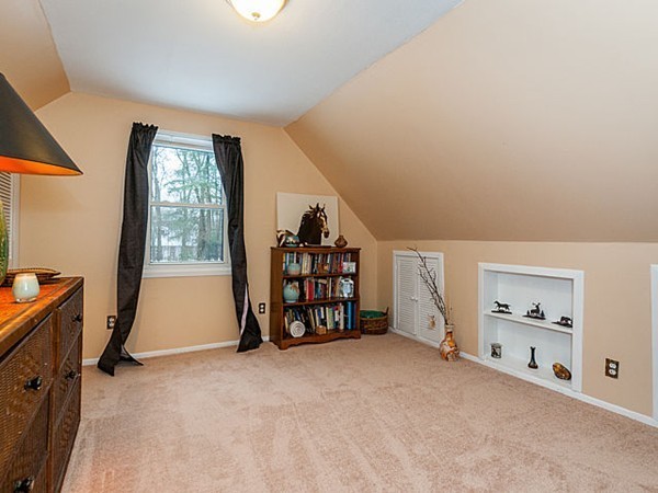 52 Pilgrim Road Natick, MA 01760 - Photo 12 of 23 Gallery Image 12