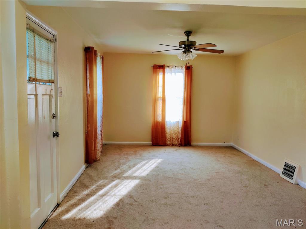 5332 Colton Drive Normandy, MO 63121 - Photo 2 of 15