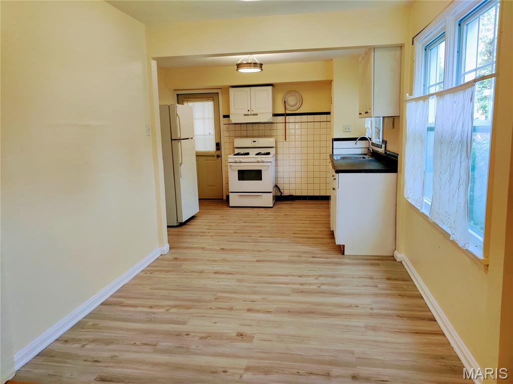 5332 Colton Drive Normandy, MO 63121 - Photo 3 of 15