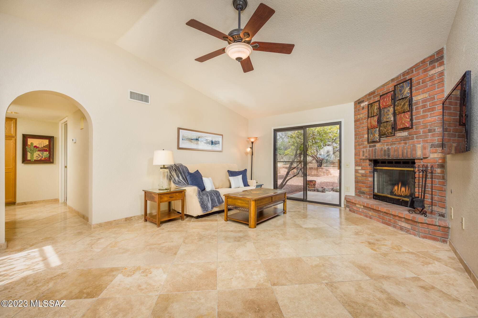 1329 East Crown Ridge Drive Tucson, AZ 85755 - Photo 3 of 38