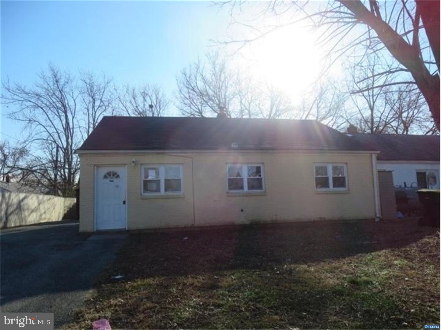 215 Pilgrim Road New Castle, DE 19720 - Photo 1 of 8 Gallery Image 1