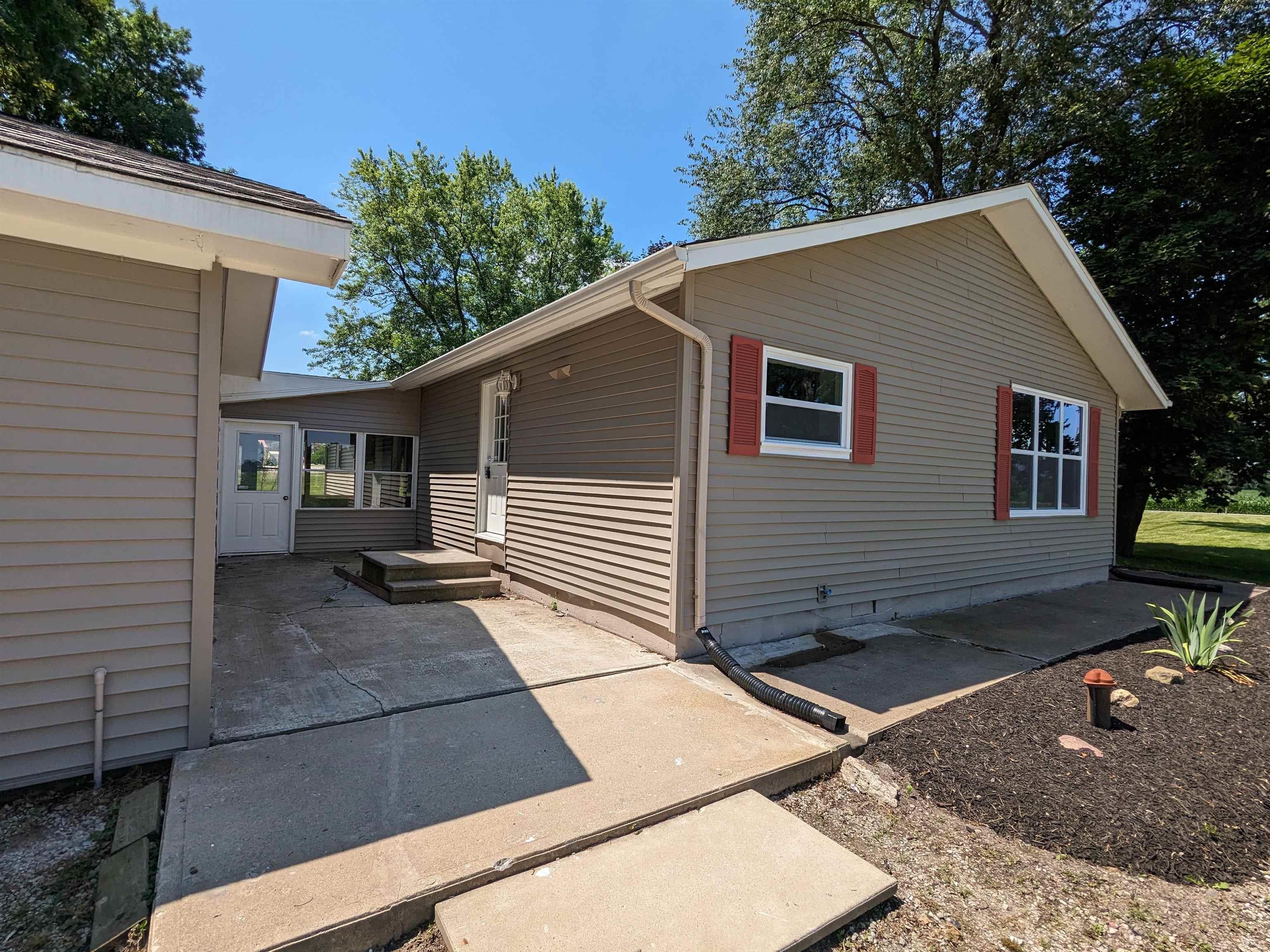 11802 Ray Road Churubusco, IN 46723 - Photo 7 of 27