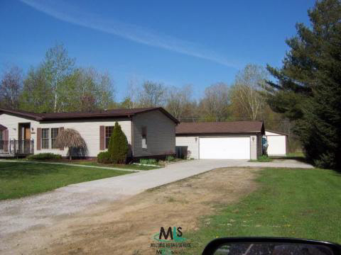 8930 Folkert Road Algonac, MI 48001 - Photo 2 of 9 687346-1.JPG