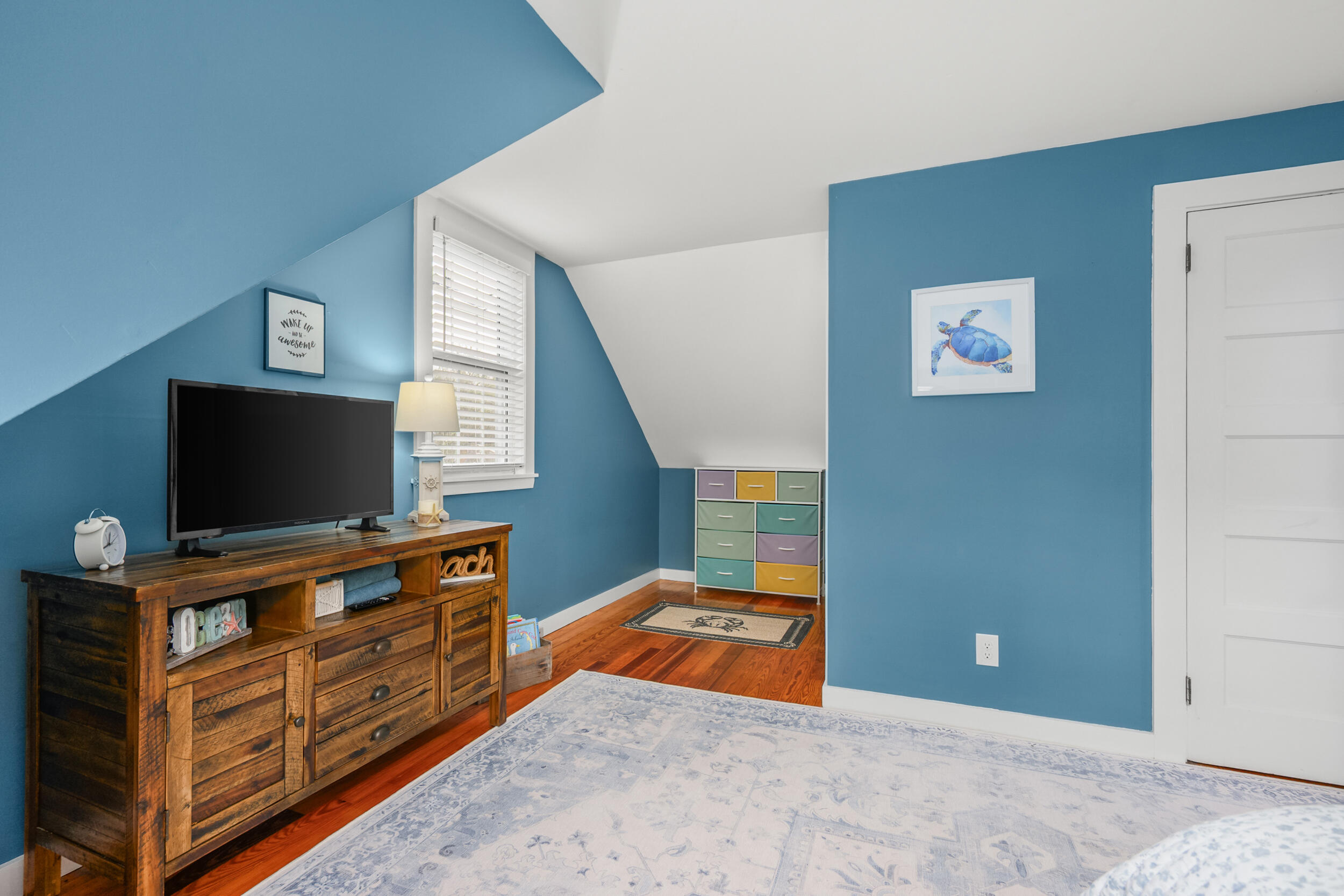 442 Pine Street Centerville, MA 02632 - Photo 21 of 43 a bedroom with furniture and flat screen tv