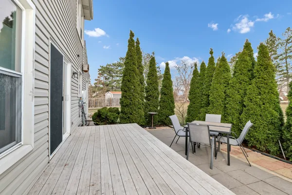 $530,000 | 2013 Briar Hill Drive, Schaumburg, IL 60169