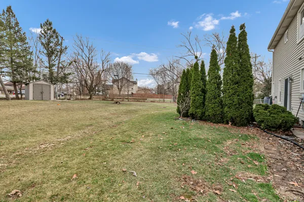 $530,000 | 2013 Briar Hill Drive, Schaumburg, IL 60169