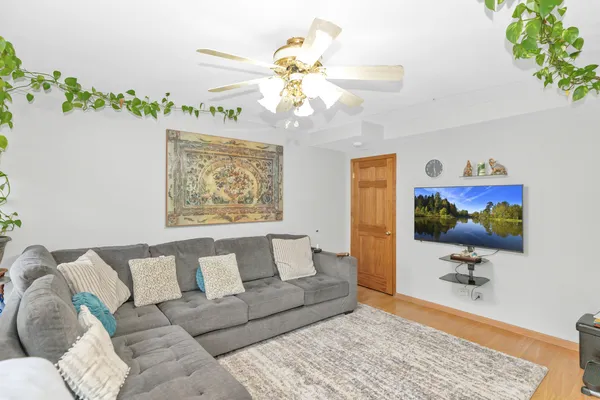 $530,000 | 2013 Briar Hill Drive, Schaumburg, IL 60169