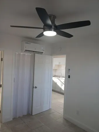 $1,300 | 1113 19th Avenue North, Unit 4, Lake Worth Beach, FL 33460