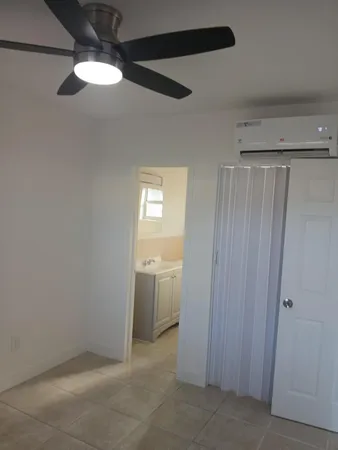 $1,300 | 1113 19th Avenue North, Unit 4, Lake Worth Beach, FL 33460