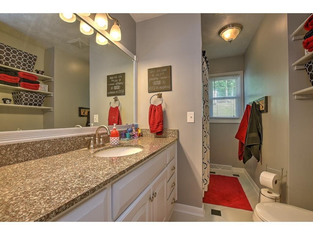 3036 Ridgemont Circle Kingsport, TN 37663 - Photo 11 of 27 Photo 11