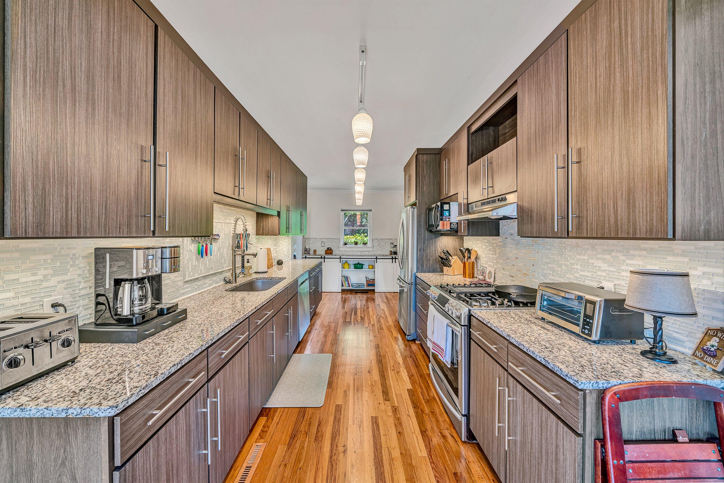 2225 Yellow Mountain Road Southeast Roanoke, VA 24014 - Photo 18 of 52 24-VM-07145
