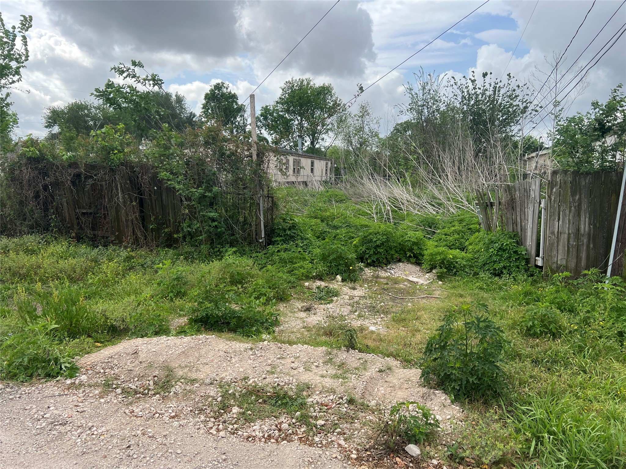 5810 Judy Street Rosharon, TX 77583 - Photo 7 of 9