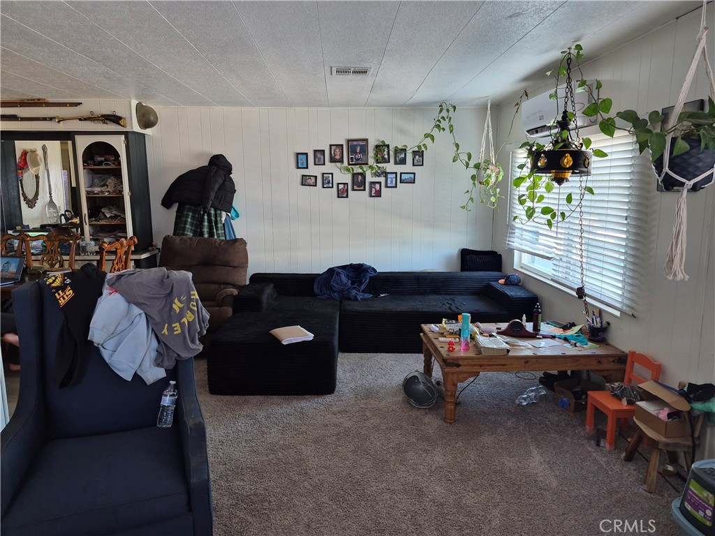 149110 Inyo Court Big River, CA 92242 - Photo 4 of 20 Famiy Room
