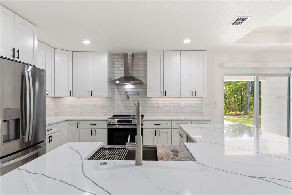 13025 Kildeer Road Weeki Wachee, FL 34614 - Photo 12 of 29