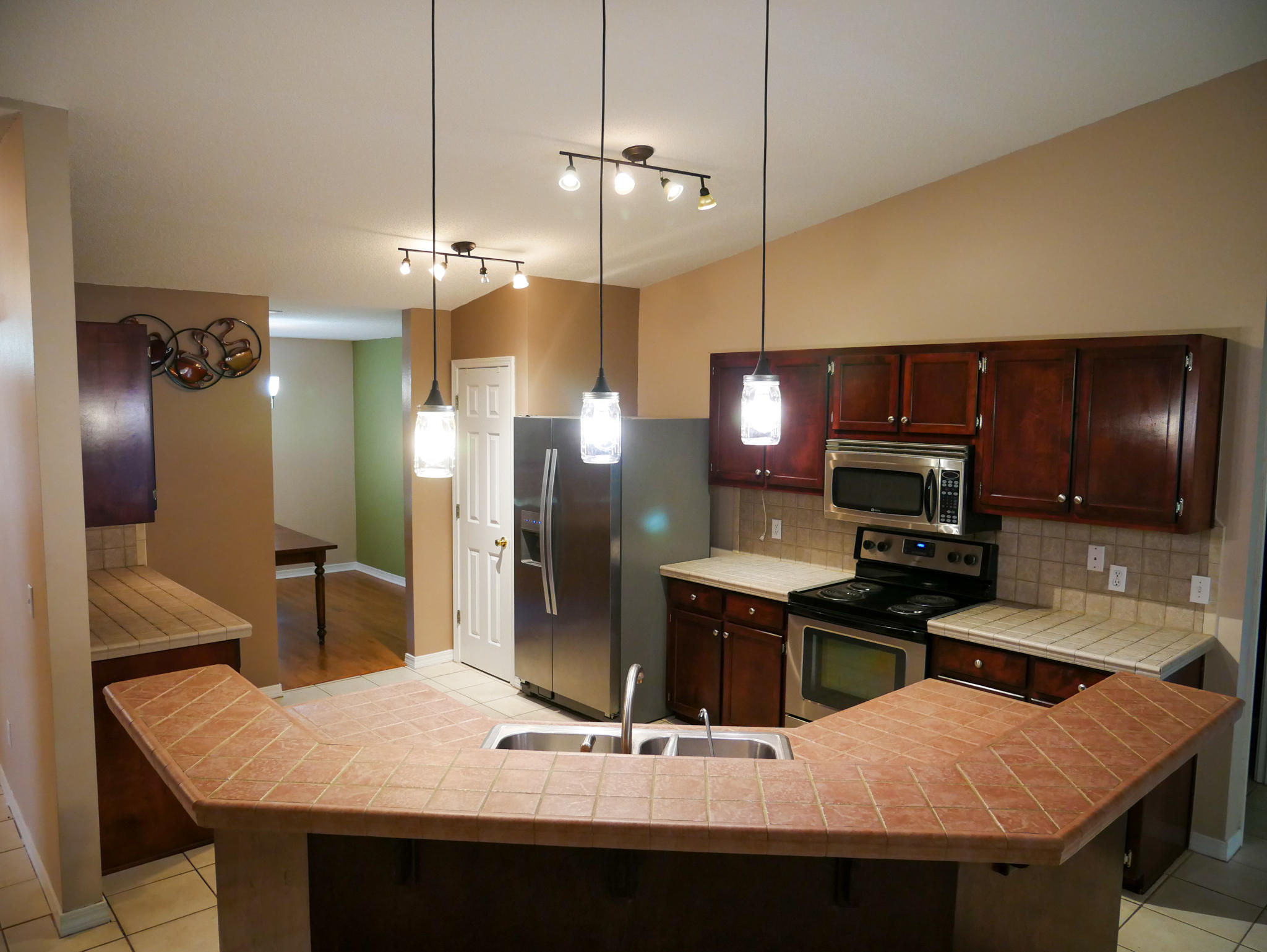 521 Risen Star Drive Crestview, FL 32539 - Photo 3 of 23 Kitchen