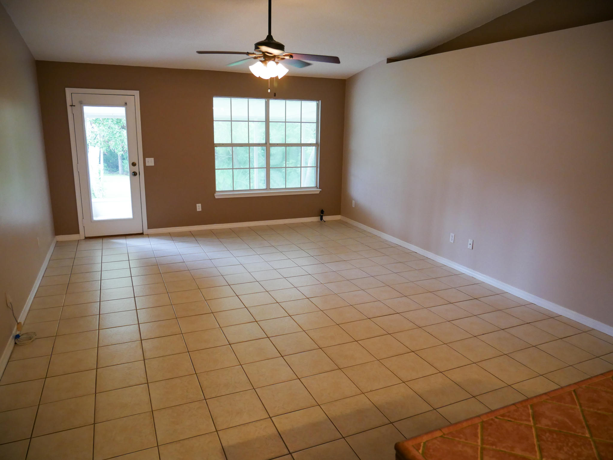 521 Risen Star Drive Crestview, FL 32539 - Photo 7 of 23 Living