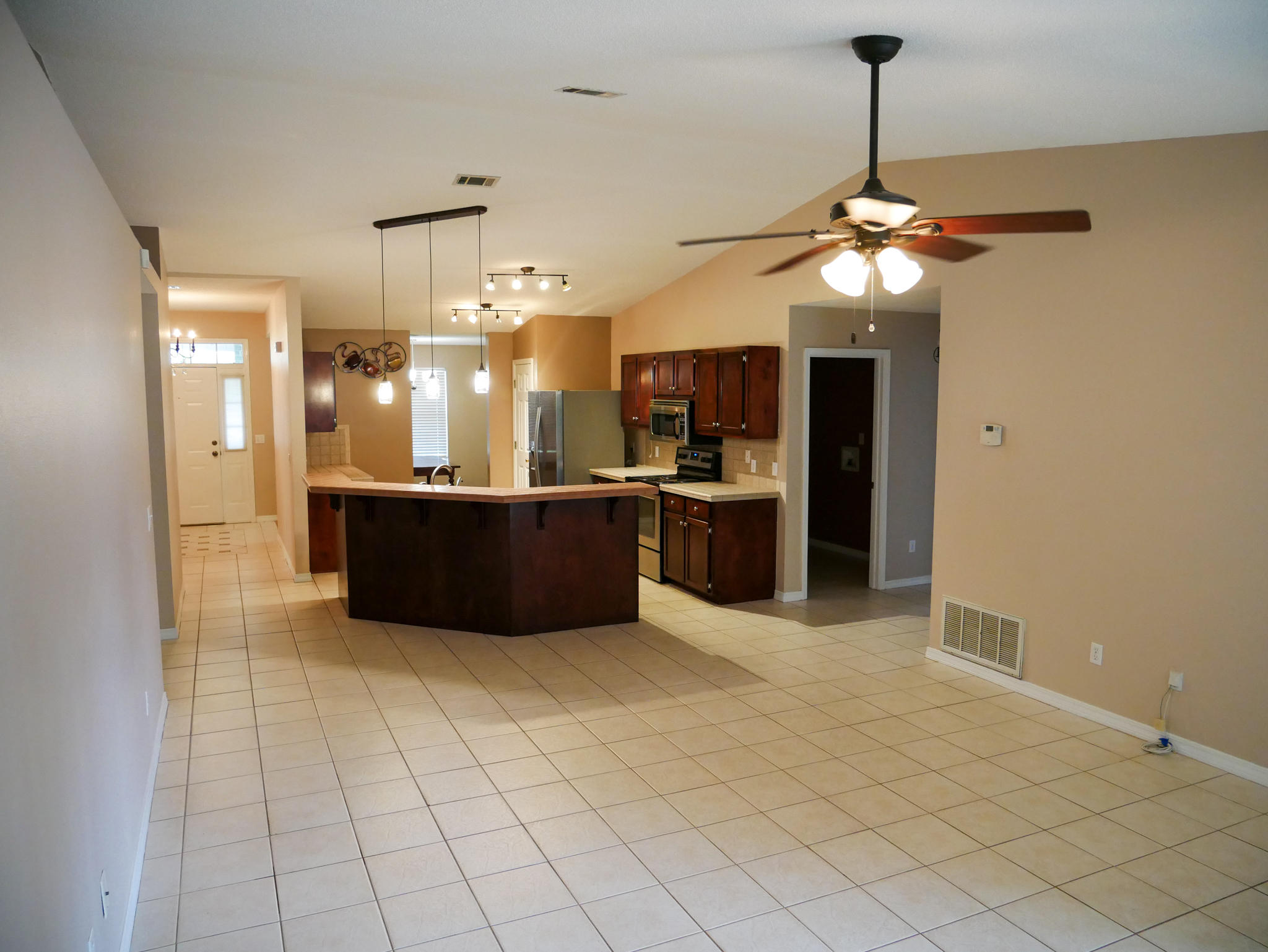 521 Risen Star Drive Crestview, FL 32539 - Photo 8 of 23 Living: Kitchen