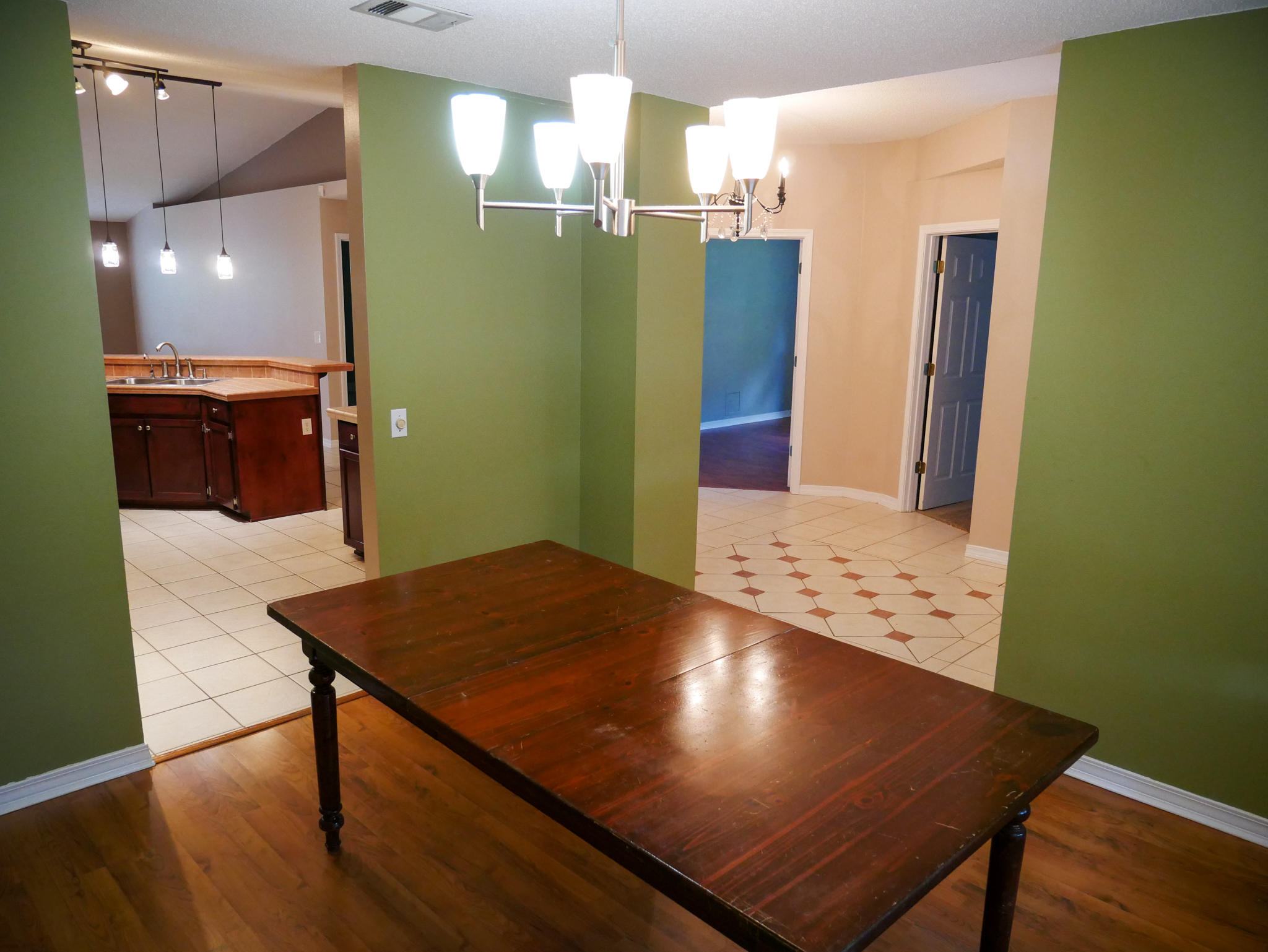 521 Risen Star Drive Crestview, FL 32539 - Photo 9 of 23 Dining