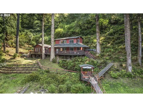 $529,500 | 1547 North Tenmile Lake, Lakeside, OR 97449