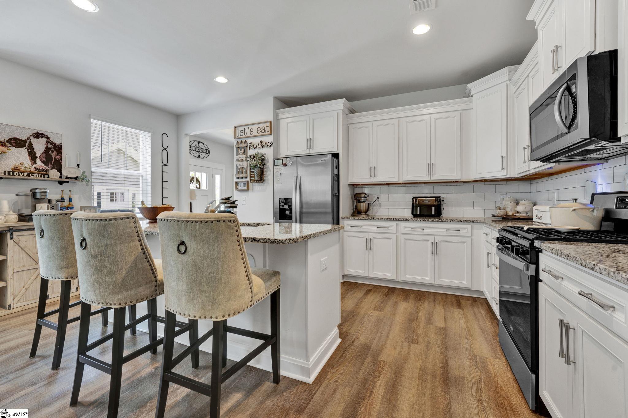 118 Tiger Pond Road Easley, SC 29642 - Photo 5 of 33 Gallery Image 5