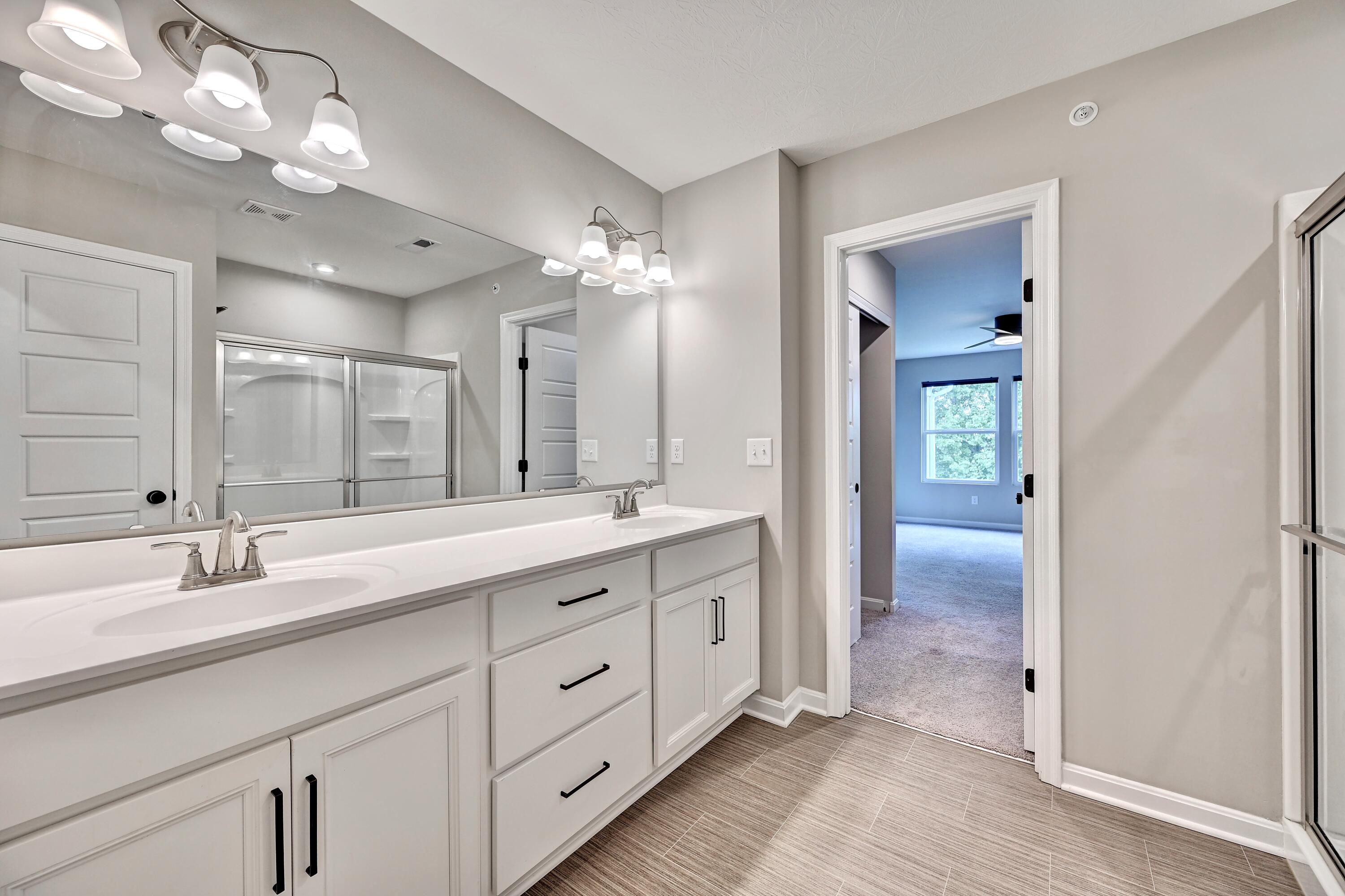 2307 Piazza Ridge Covington, KY 41017 - Photo 9 of 37 DSC_9173_4_5_6_7Interior01