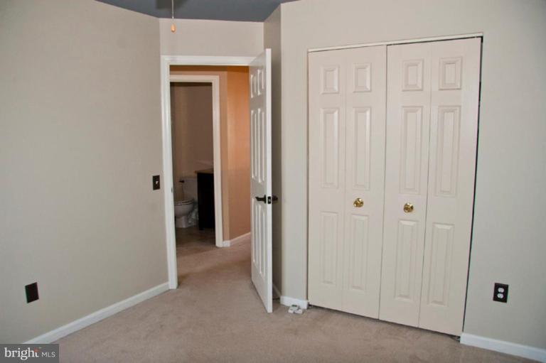 4440 Cole Farm Road Nottingham, MD 21236 - Photo 21 of 26 a view of a livingroom with an empty space
