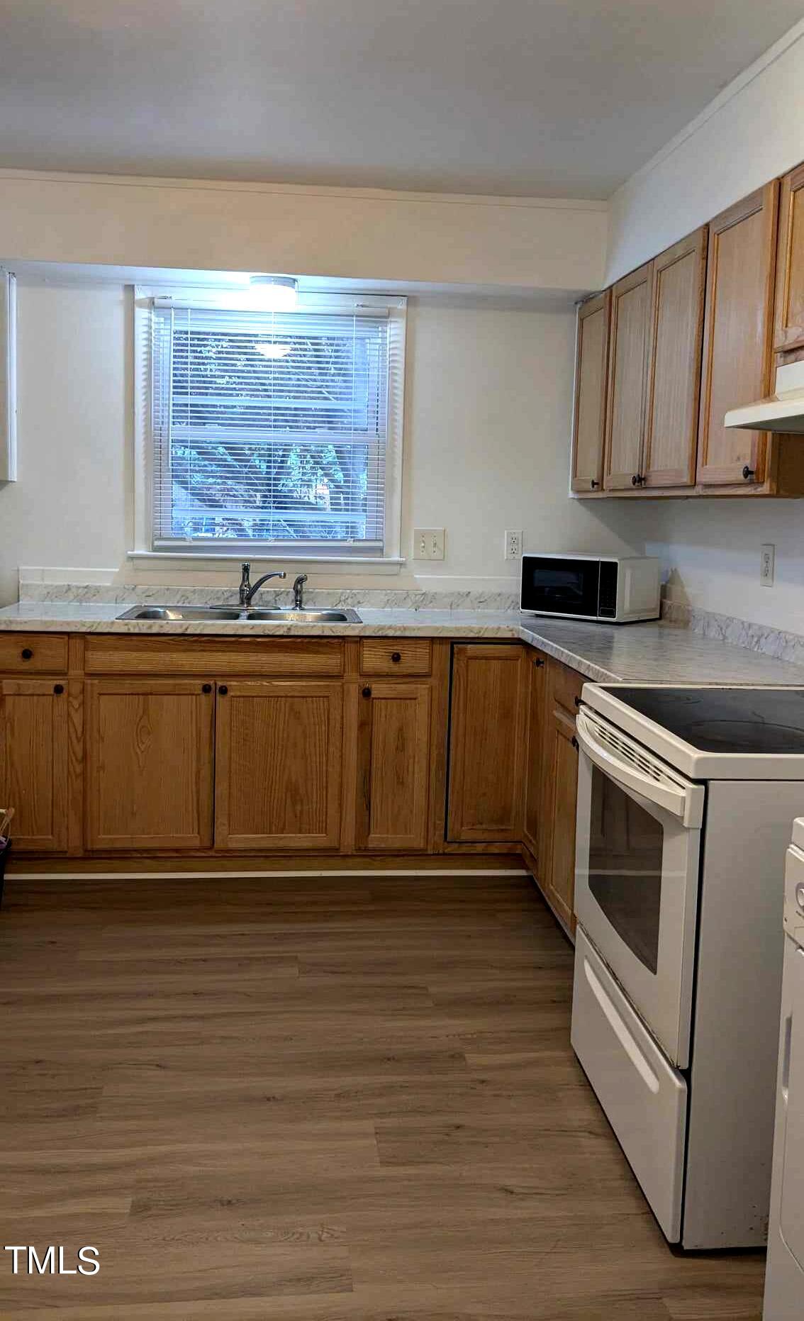 5141 Revere Road, Unit 5 Durham, NC 27713 - Photo 7 of 26 kitchenM02