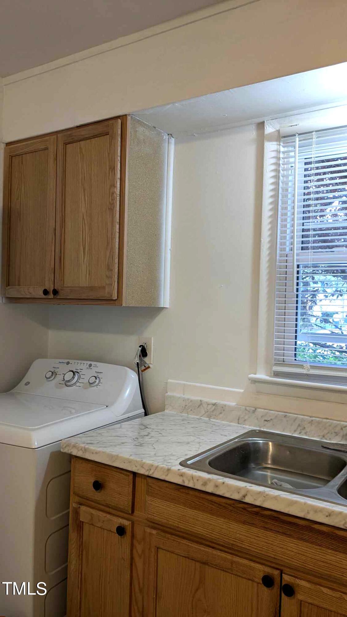 5141 Revere Road, Unit 5 Durham, NC 27713 - Photo 8 of 26 kitchenM01