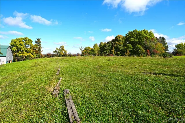 $629,000 | 5195 Genesee Road, North Collins, NY 14141