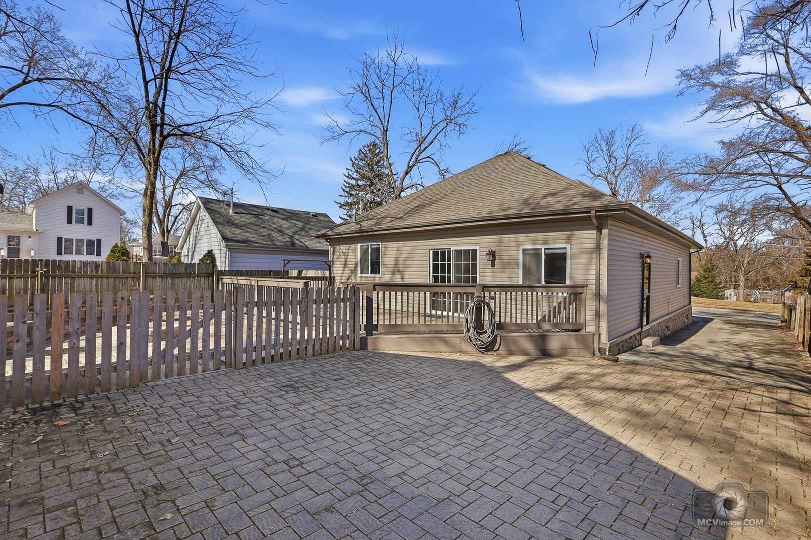 417 Thornton Street Lockport, IL 60441 - Photo 27 of 33 a front view of a house with a yard