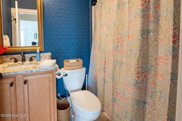 $799,000 | 123 Lake Shore Drive, Elizabethtown, NC 28337