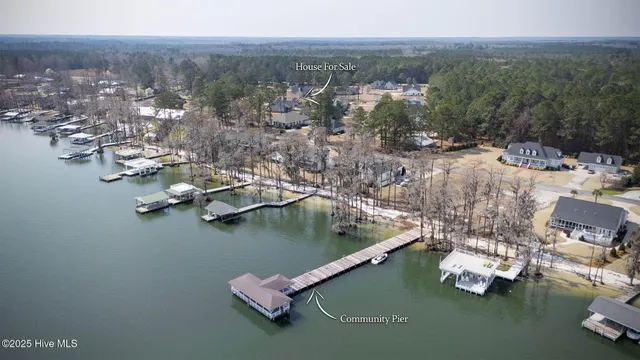 $799,000 | 123 Lake Shore Drive, Elizabethtown, NC 28337