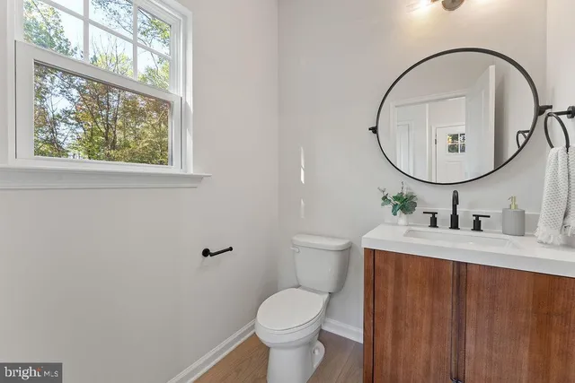 $489,700 | 546 Paddock Lane, Louisa, VA 23093