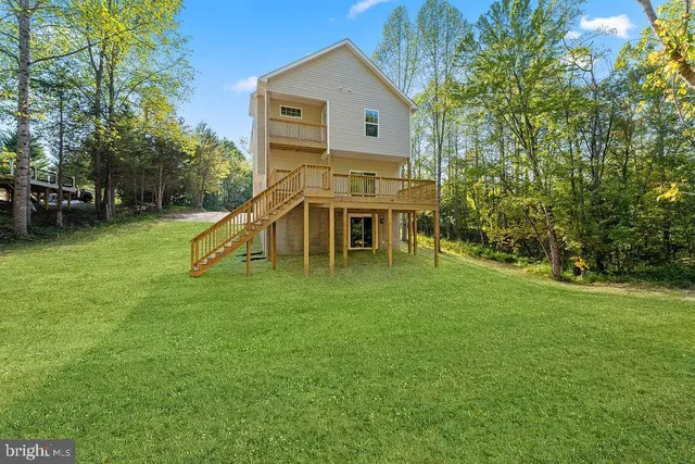 $489,700 | 546 Paddock Lane, Louisa, VA 23093