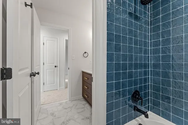 $489,700 | 546 Paddock Lane, Louisa, VA 23093