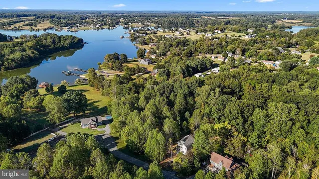 $489,700 | 546 Paddock Lane, Louisa, VA 23093