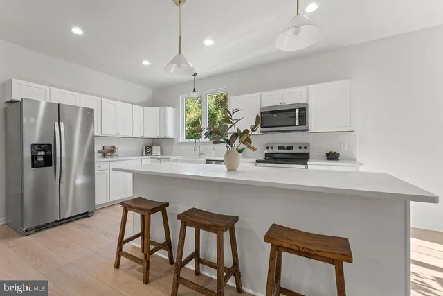 $489,700 | 546 Paddock Lane, Louisa, VA 23093