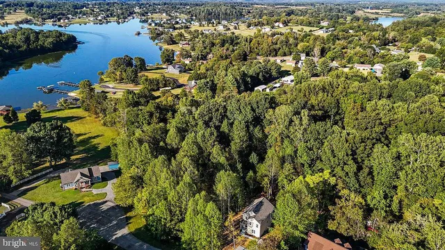 $489,200 | 546 Paddock Lane, Louisa, VA 23093