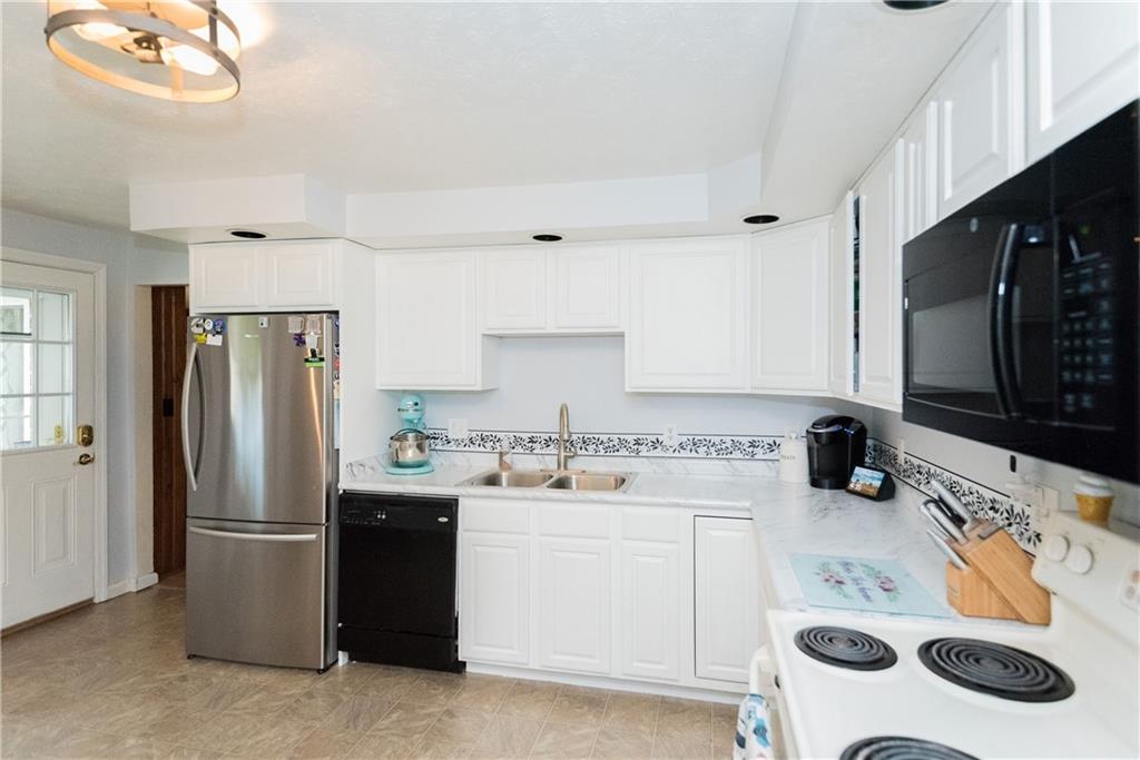 220 Meridian Road Butler, PA 16001 - Photo 10 of 21 Gallery Image 10